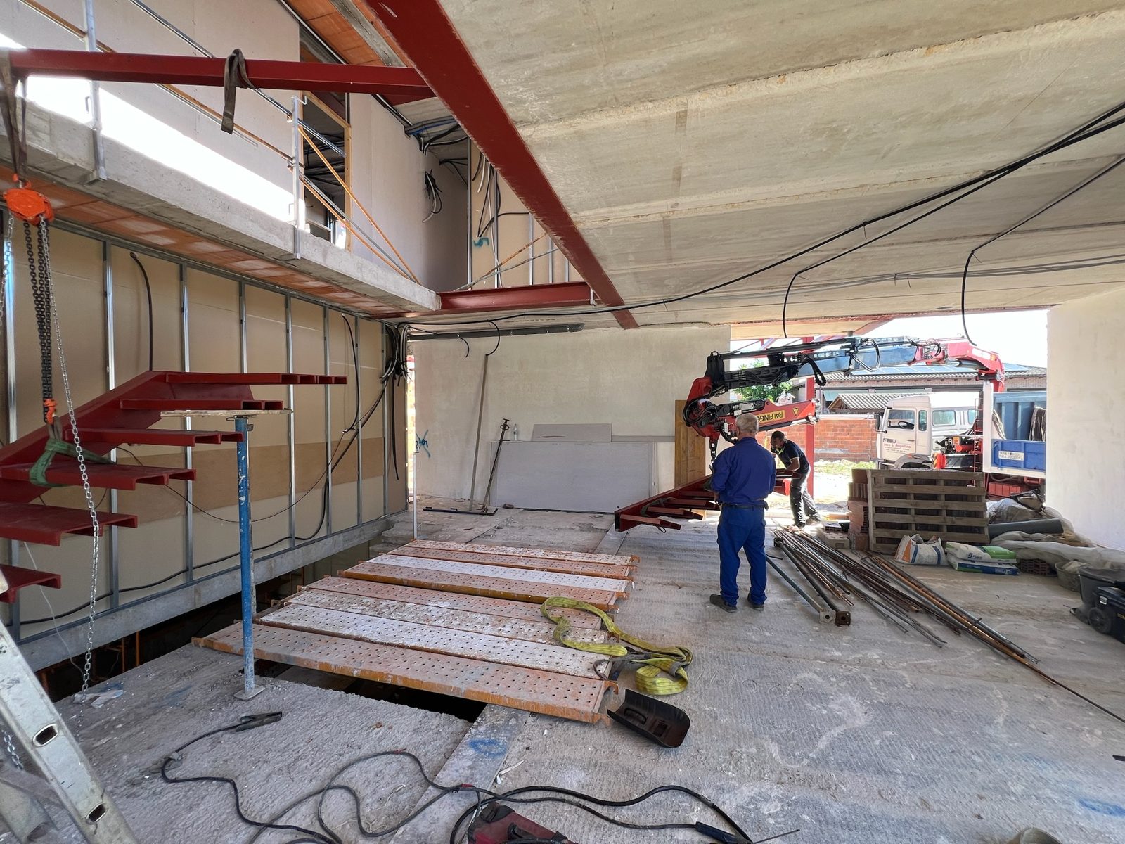 Trabajos de cerrajería y estructuras realizados por el taller familiar